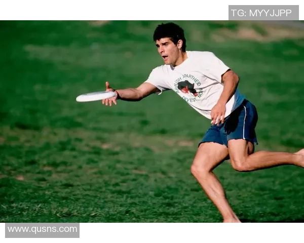 王娜独家分享飞盘技巧与心得体会助你提升飞盘水平与竞技乐趣 王娜独家分享飞盘技巧与心得体会助你提升飞盘水平与竞技乐趣