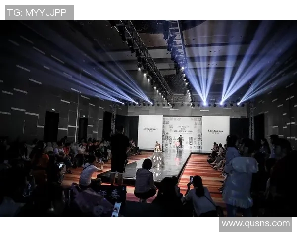 加莱诺的艺术之旅探索与创新在当代艺术中的重要性与影响力