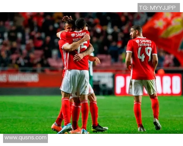 拜仁与本菲卡对决技术统计分析揭示比赛关键数据与表现亮点