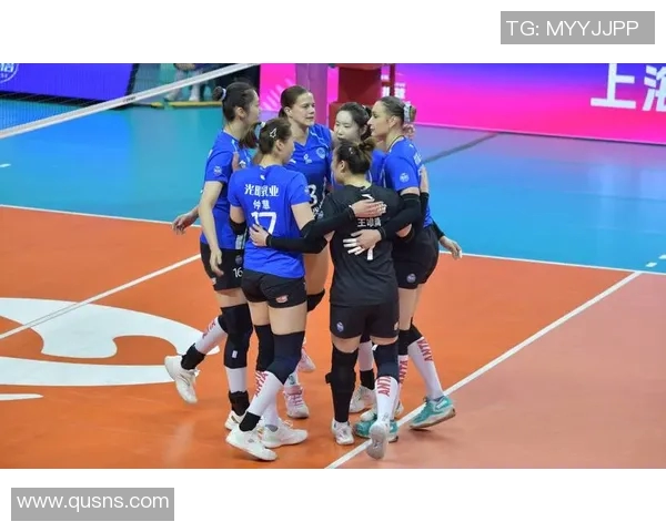 辽宁女排对决解放军女排精彩赛事回顾与分析 辽宁女排对决解放军女排精彩赛事回顾与分析