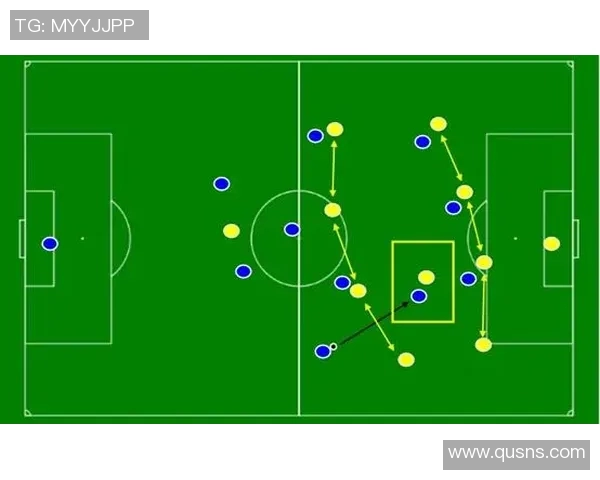 重庆足球队与武汉足球队赛后复盘分析力量对比与战术表现