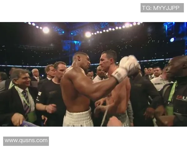 乔书亚与小克的巅峰对决谁将成为拳坛新王者的传奇之路