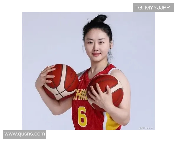 新疆女篮与上海女篮阵容对比分析及比赛前瞻